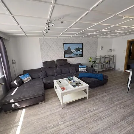 Kapitaens Hus 2 Mit Infrarotsauna Und Grossem Garten 700m Zum Holiday home Graal-Mueritz