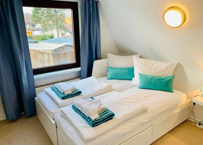 Kapitaens Hus 2 Mit Infrarotsauna Und Grossem Garten 700m Zum Casa vacanze Graal-Mueritz