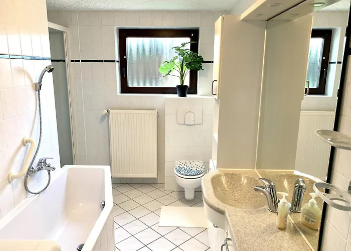 Casa vacanze Kapitaens Hus 2 Mit Infrarotsauna Und Grossem Garten 700m Zum Graal-Mueritz