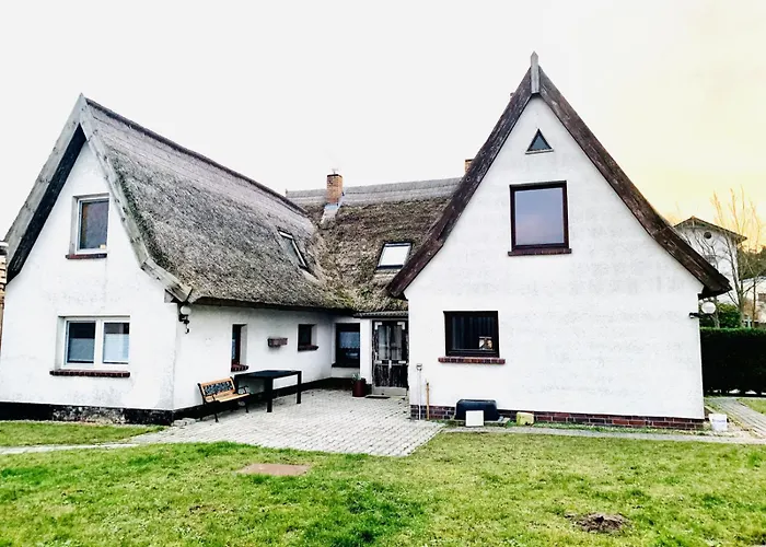 Kapitaens Hus 2 Mit Infrarotsauna Und Grossem Garten 700m Zum Graal-Mueritz